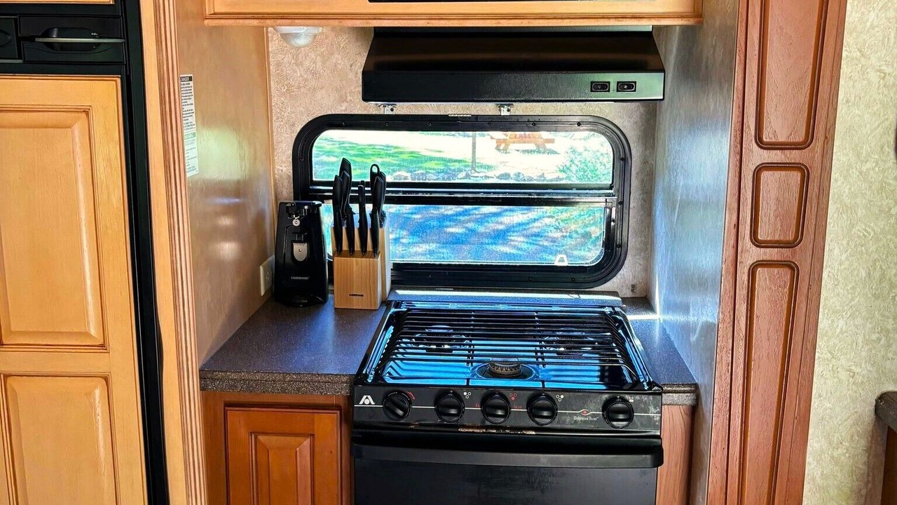 Photo of Kitchen in Cave Junction