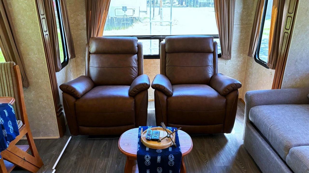 Photo of Others in Cave Junction