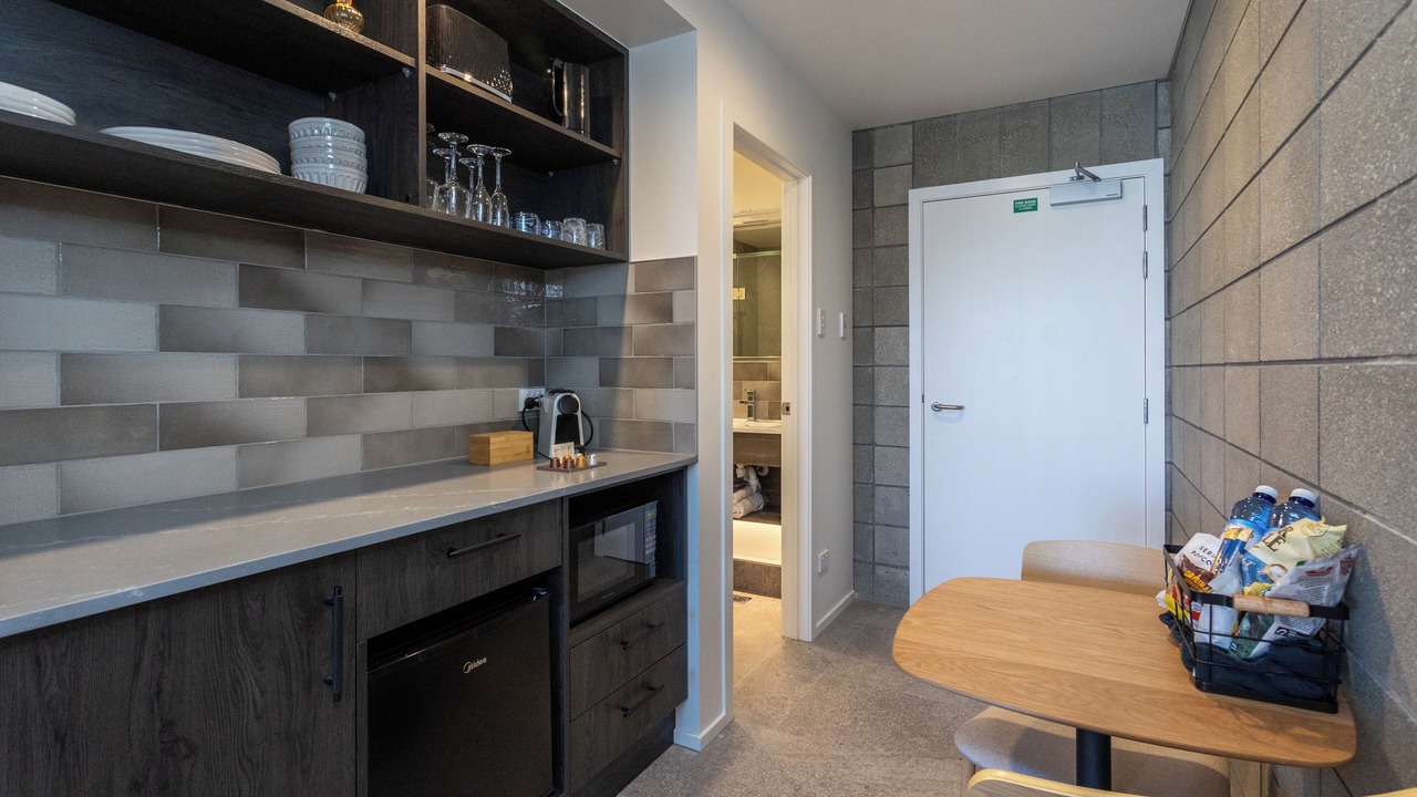 Photo of Others in Ponsonby