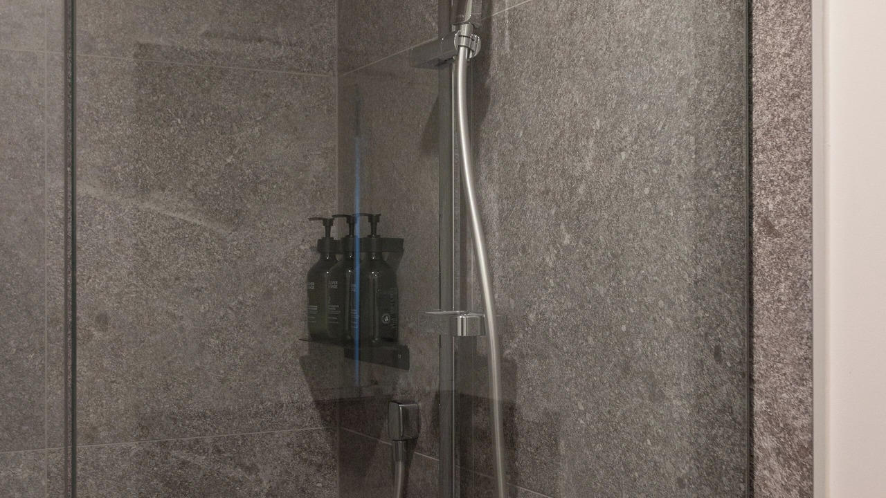 Photo of Others in Ponsonby