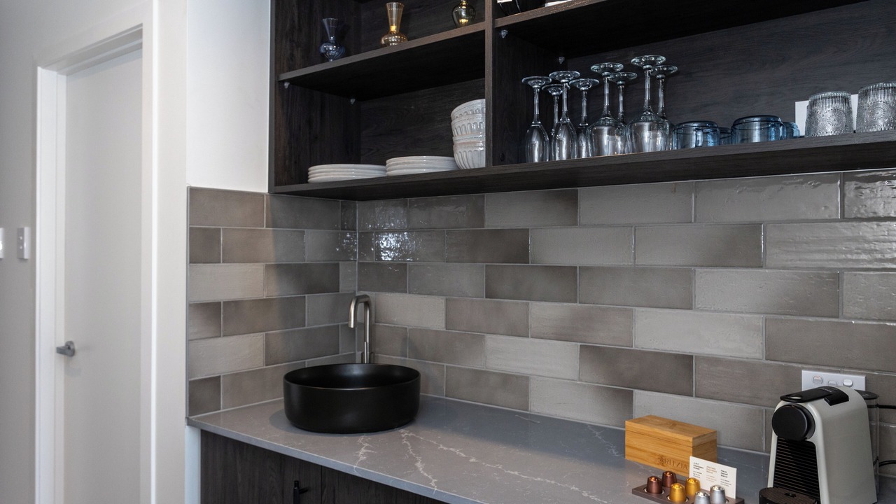 Photo of Others in Ponsonby