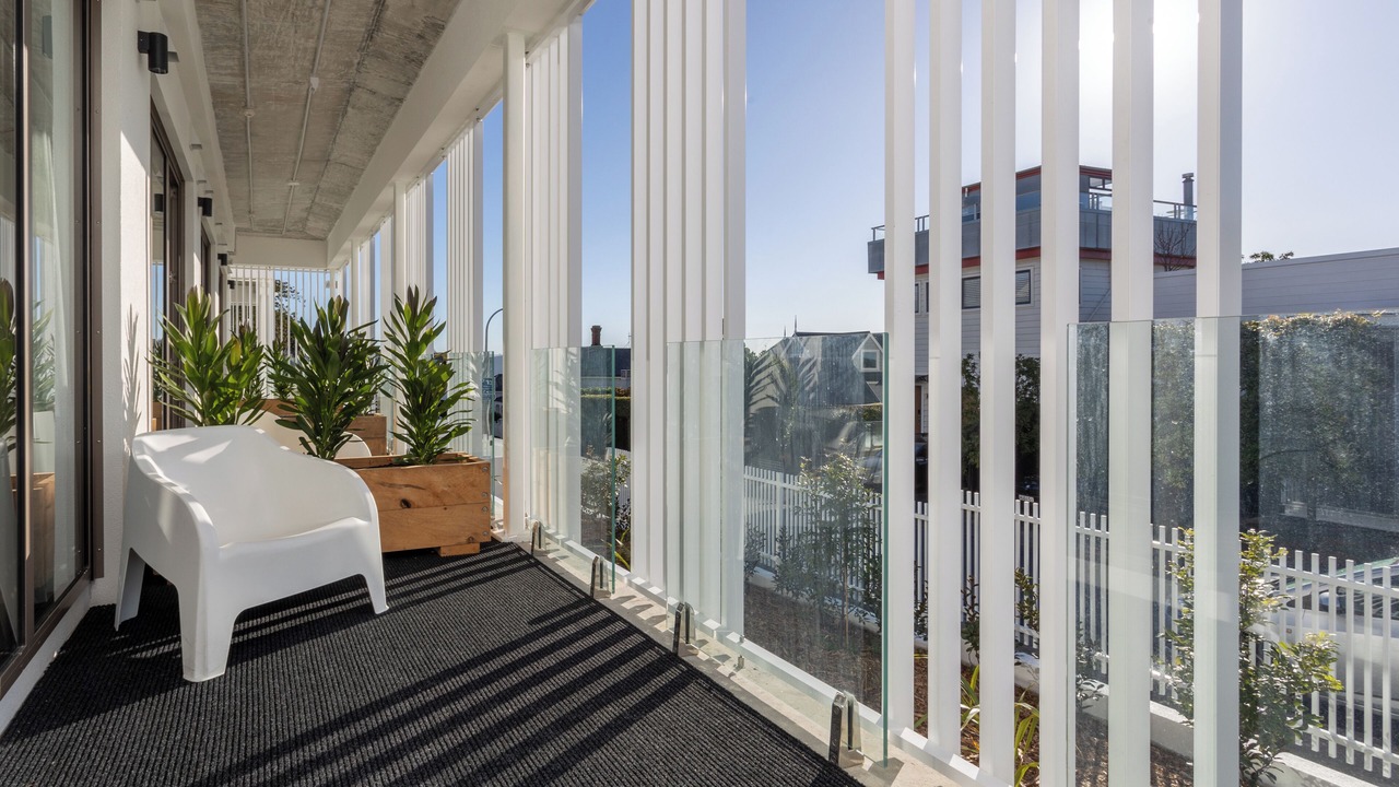 Photo of Others in Ponsonby