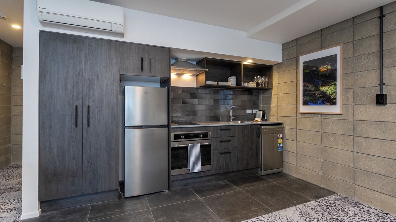 Photo of Others in Ponsonby