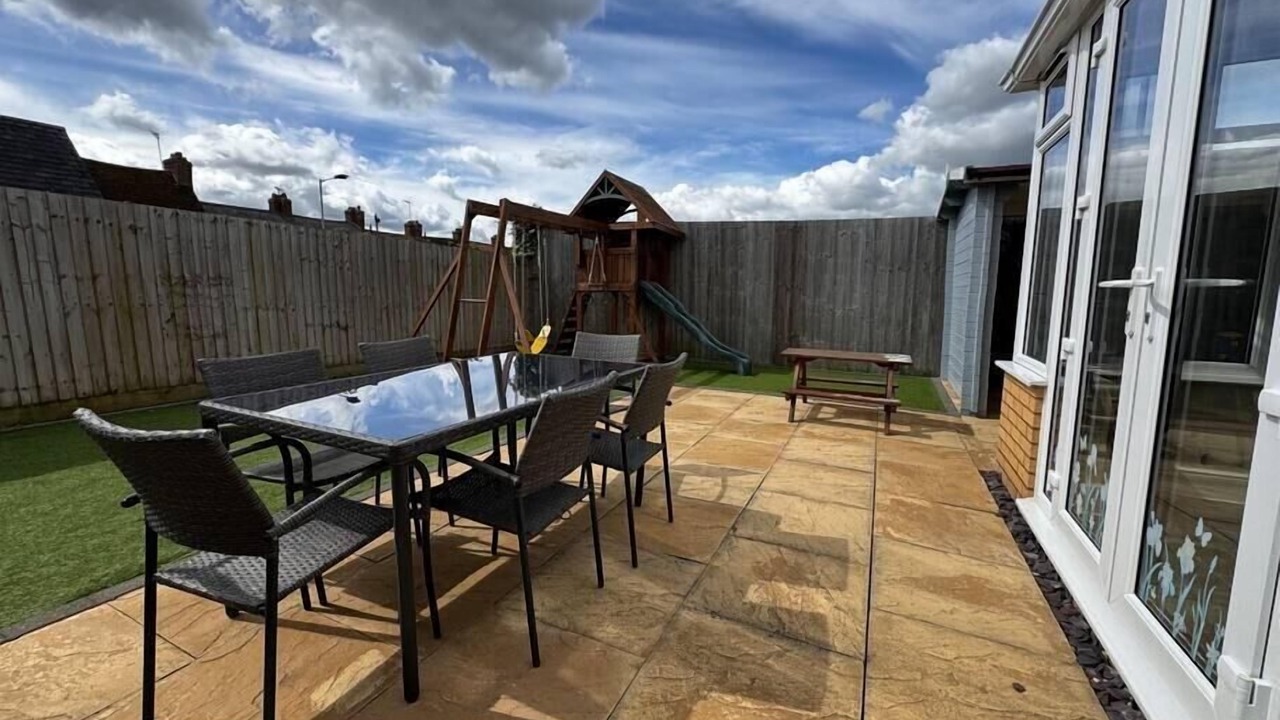 Photo of Patio Balcony in Newport Pagnell