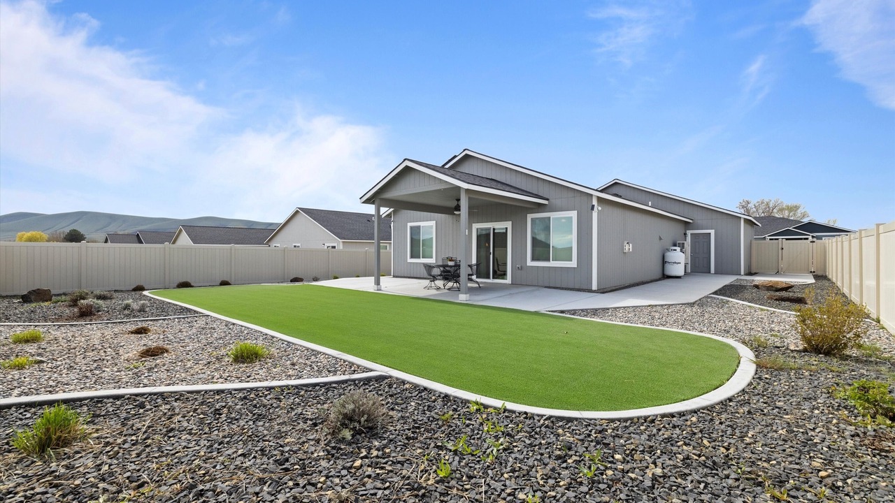 Photo of Outdoor in Benton City