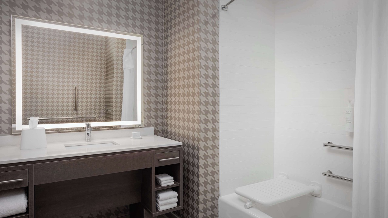 Photo of Bathroom in Bonanza