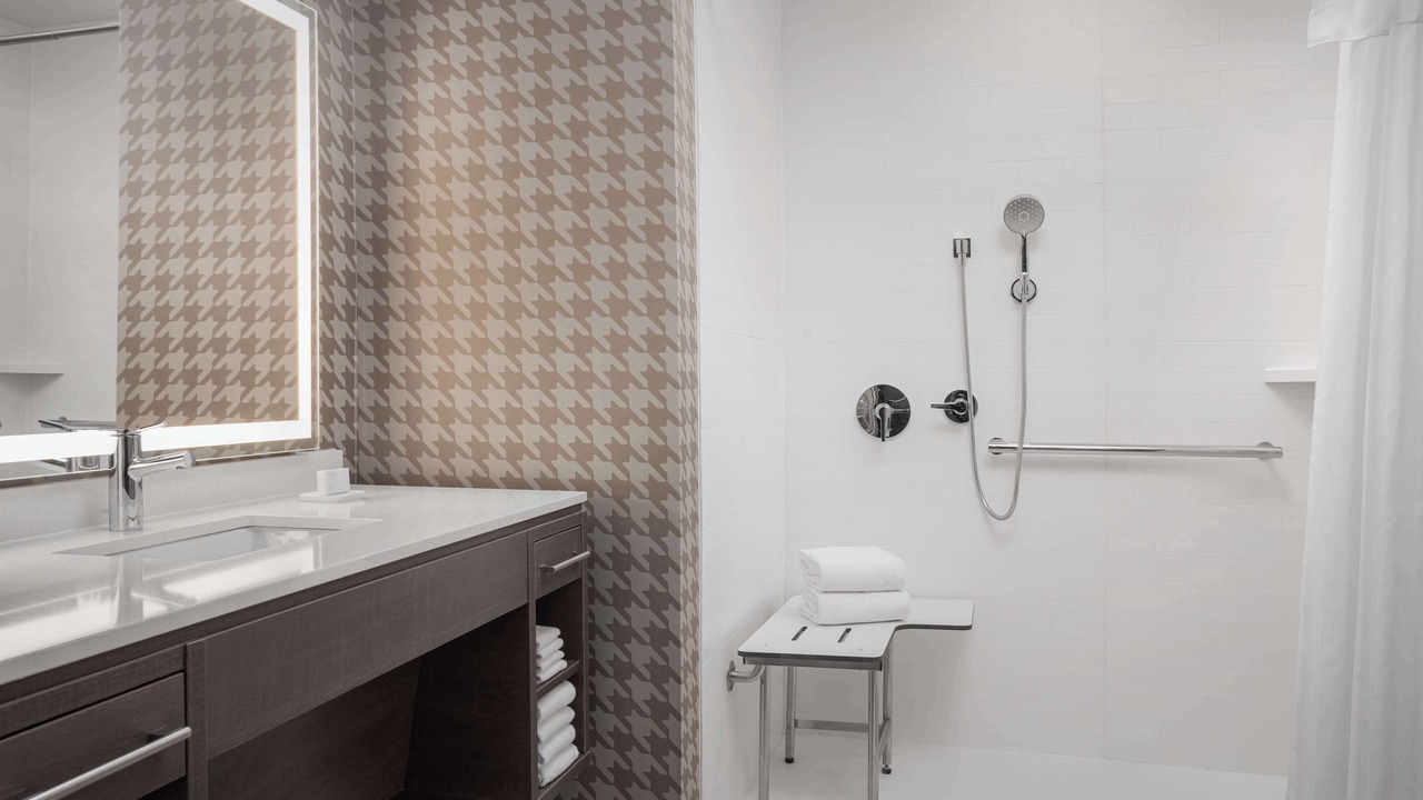 Photo of Bathroom in Bonanza