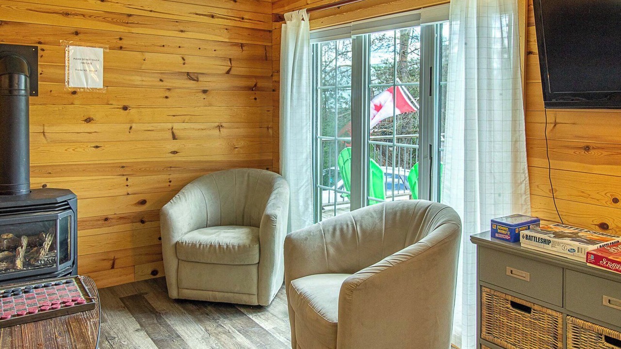 Photo of Livingroom in Dysart et al