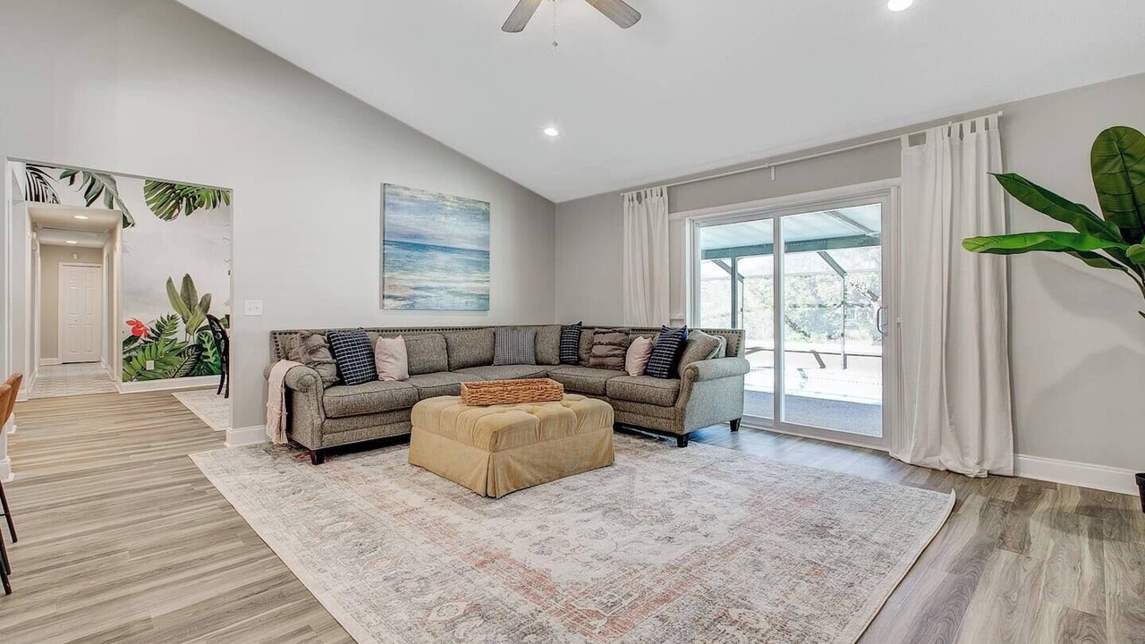 Photo of Others in Bloomingdale