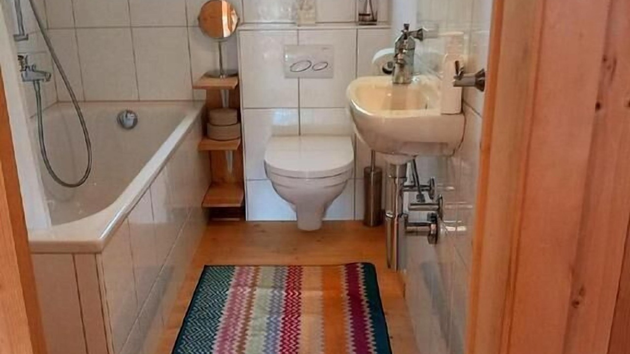 Photo of Bathroom in Maladers