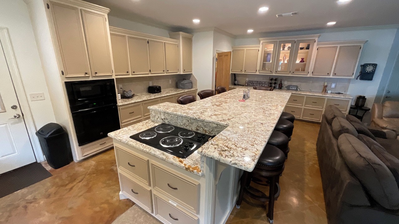 Photo of Kitchen in Midnight