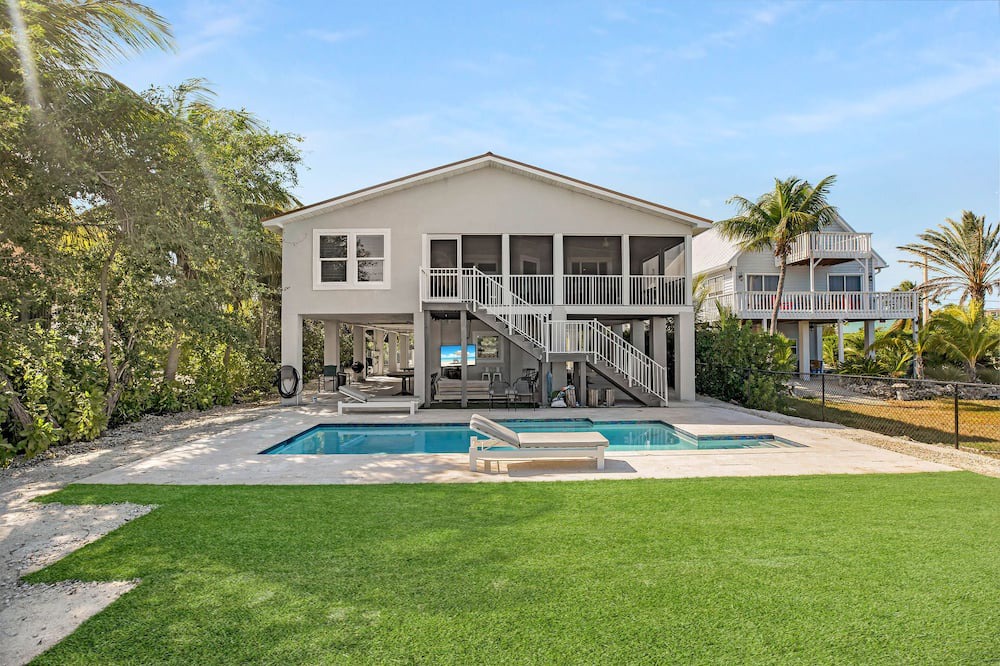 Photo of Outdoor in Breezeswept Beach Estates