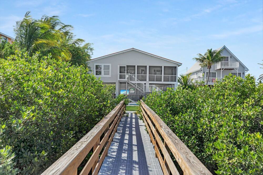 Photo of Outdoor in Breezeswept Beach Estates