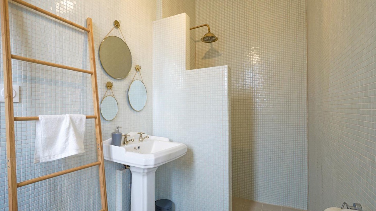 Photo of Bathroom in Ducey