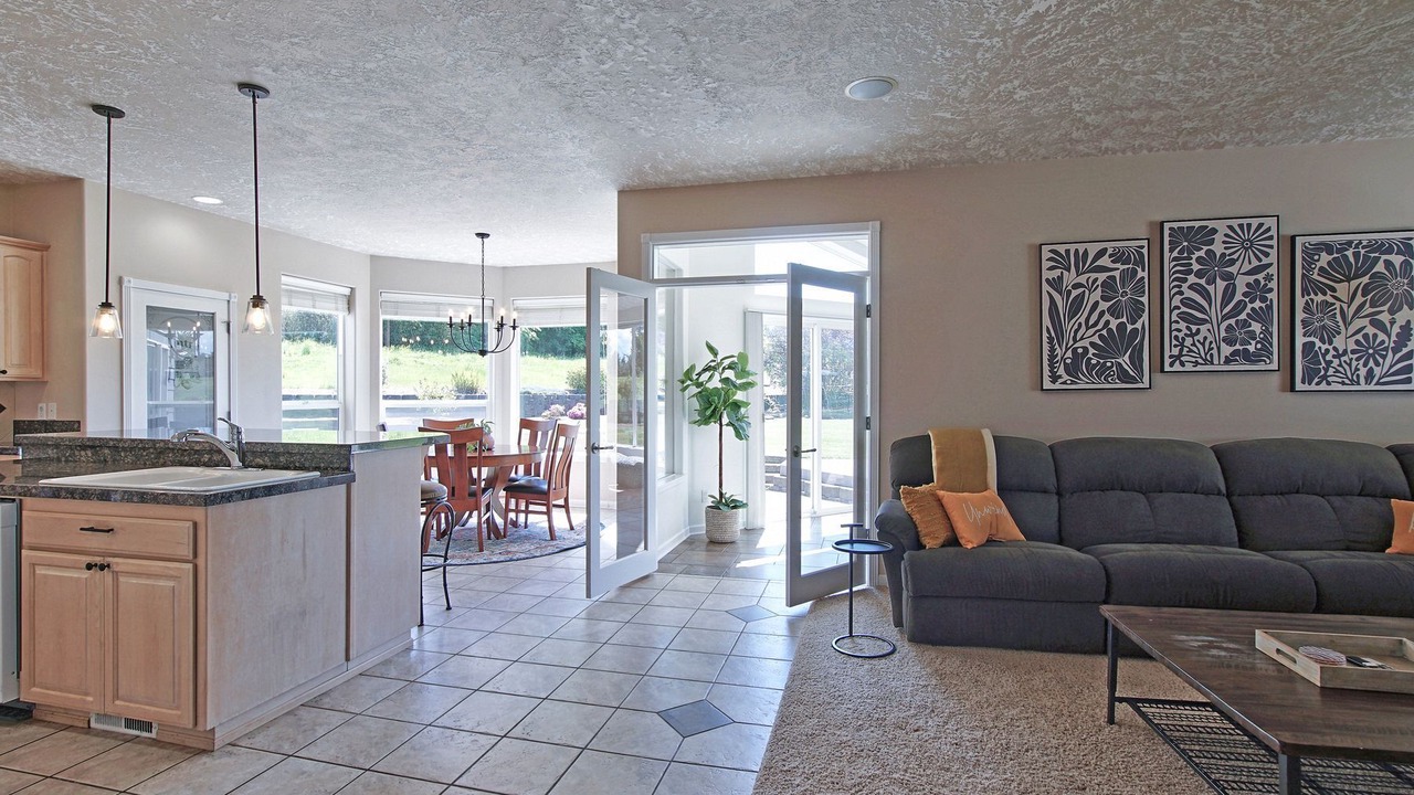 Photo of Others in Salem