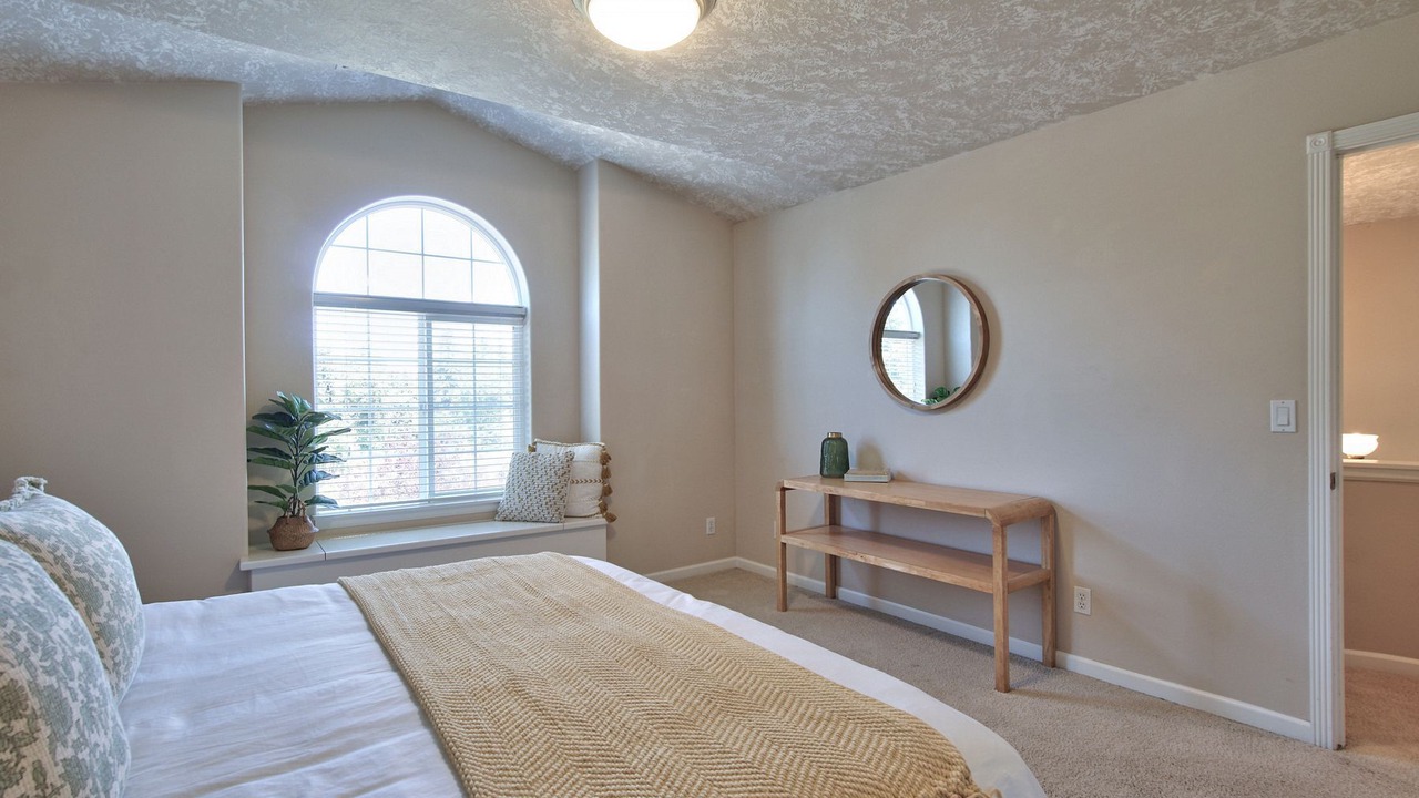 Photo of Others in Salem