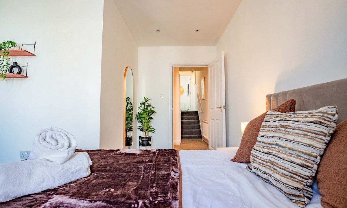 Photo of Others in Ladywell