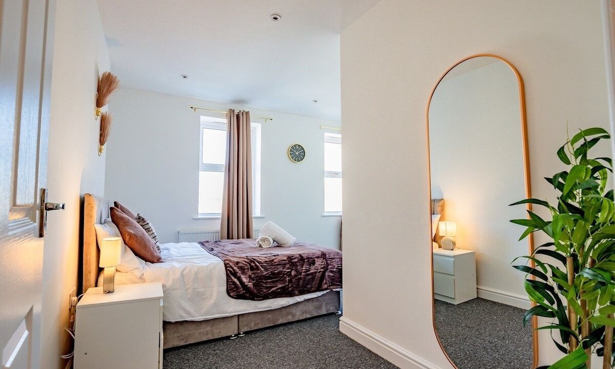 Photo of Others in Ladywell