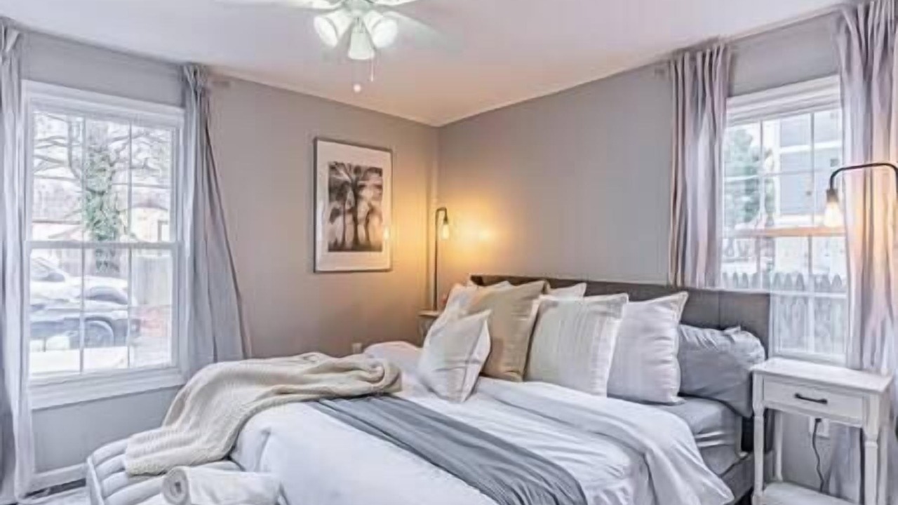 Photo of Others in Vauxhall