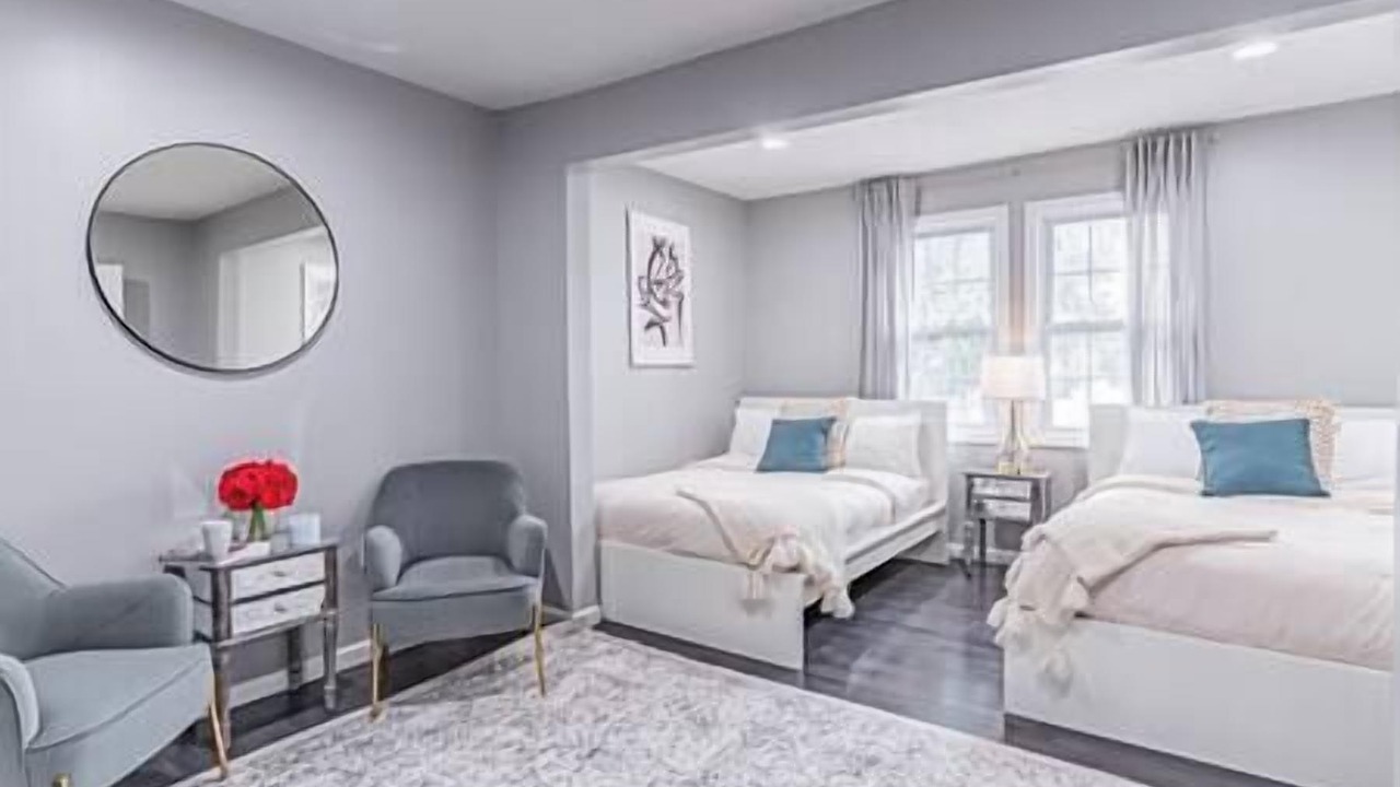 Photo of Others in Vauxhall