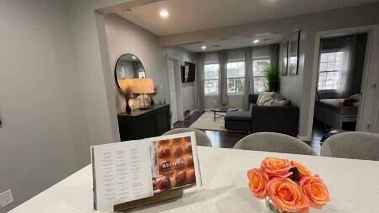 Photo of Others in Vauxhall