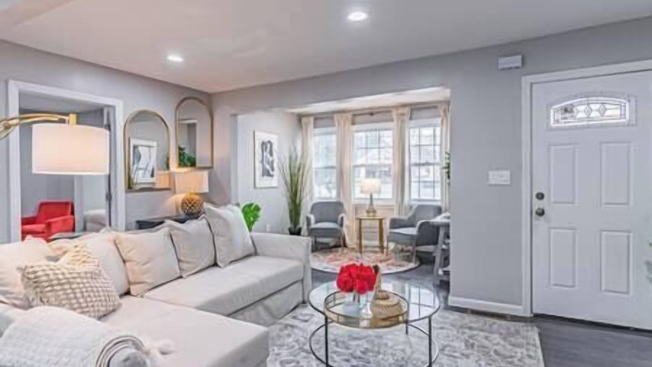 Photo of Others in Vauxhall