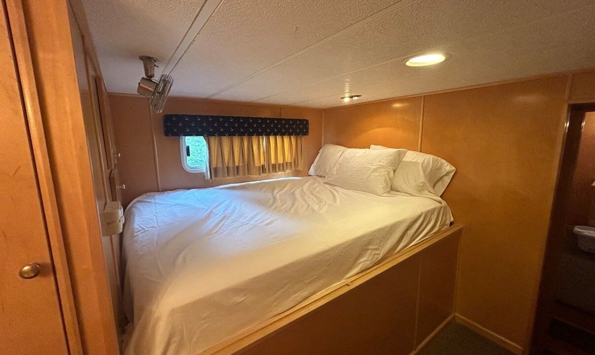 Photo of Bedroom in Allons