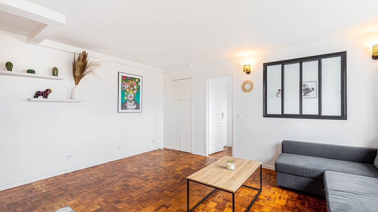 Photo of Livingroom in Centre Ville