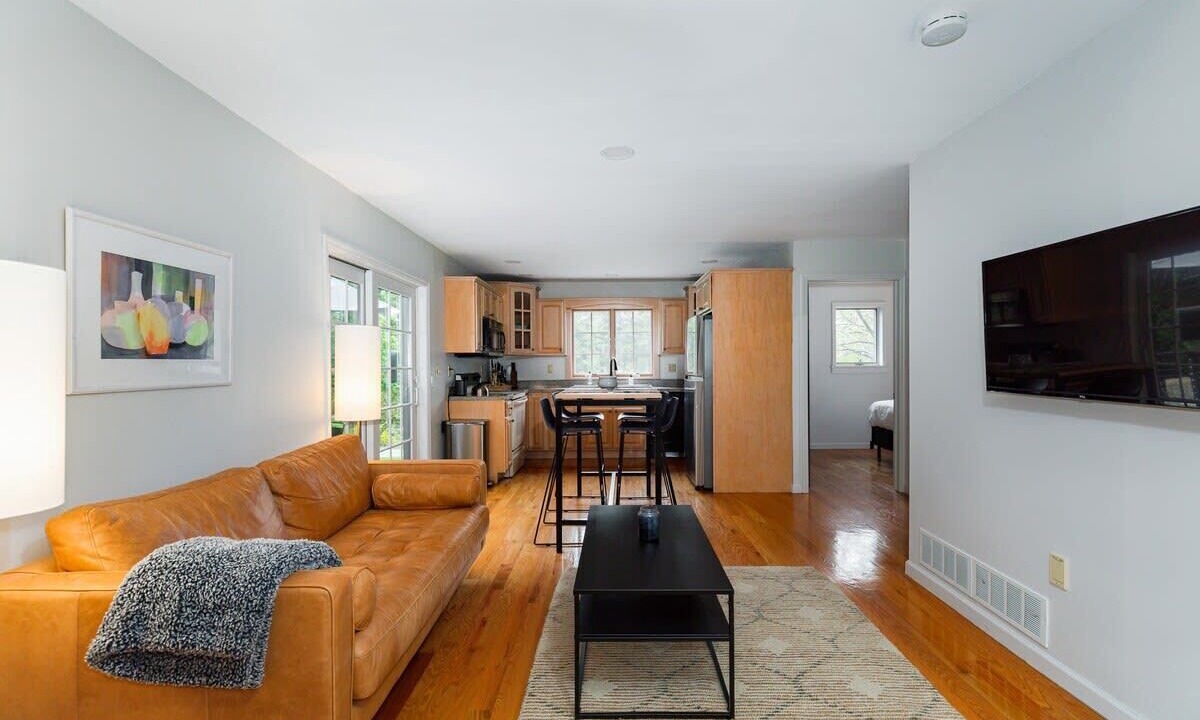 Photo of Livingroom in Hurley