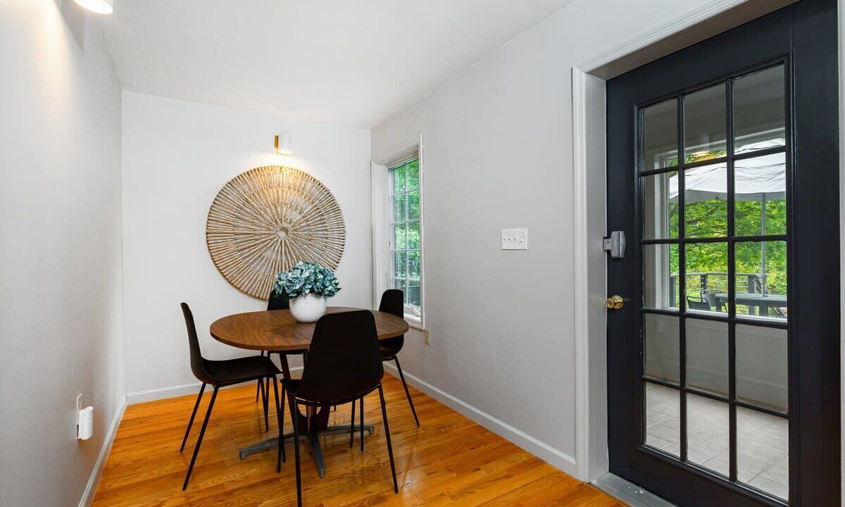 Photo of Others in Hurley