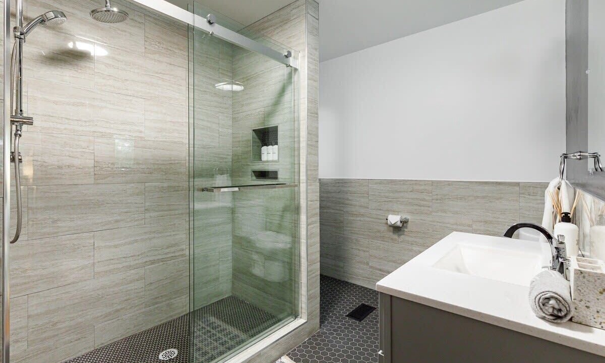 Photo of Others in Hurley