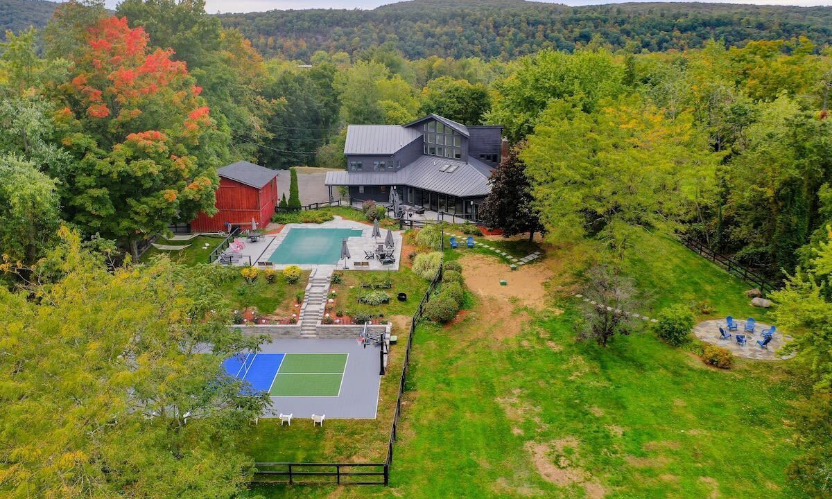 Photo of Outdoor in Hurley