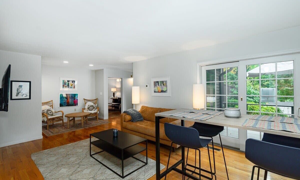 Photo of Others in Hurley