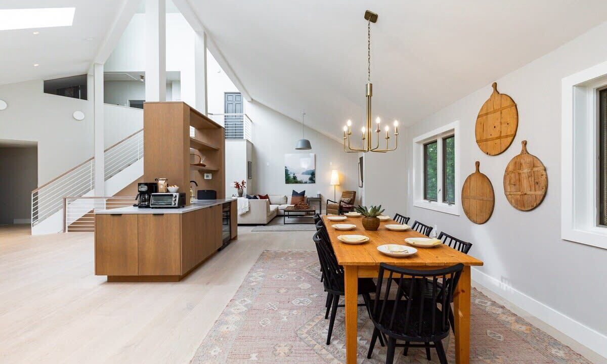 Photo of Others in Hurley