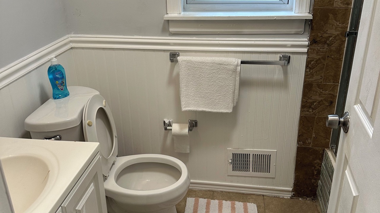 Photo of Bathroom in Irvington