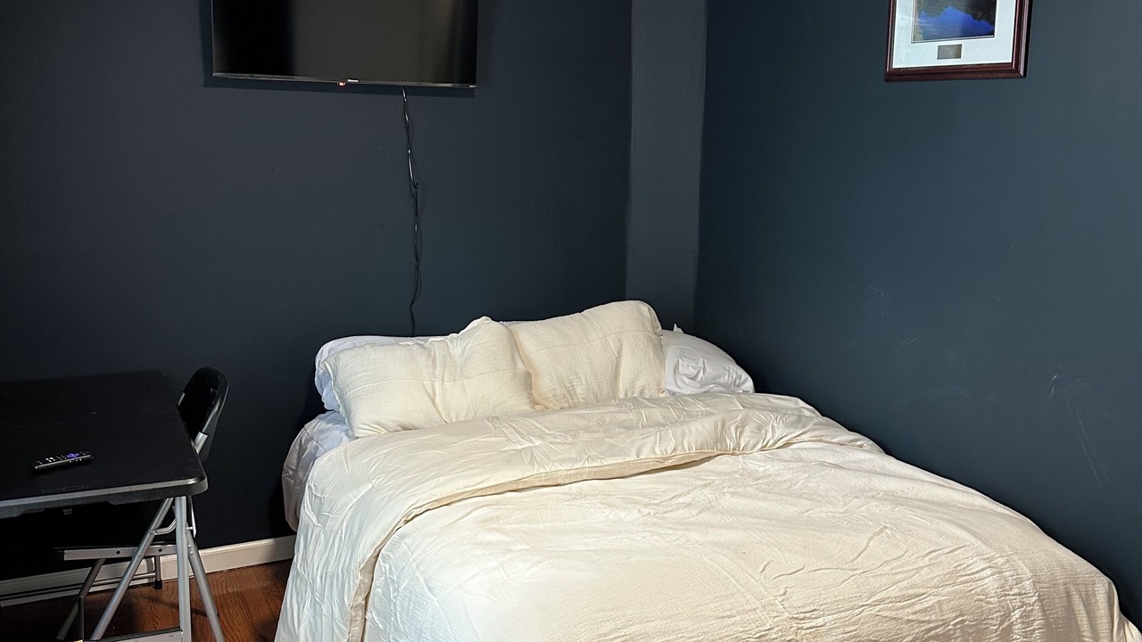 Photo of Bedroom in Irvington