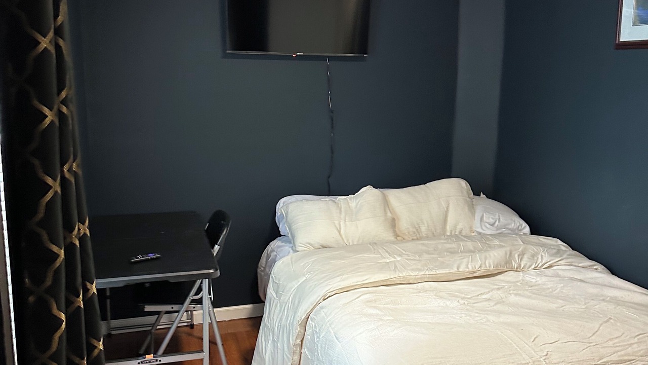 Photo of Bedroom in Irvington