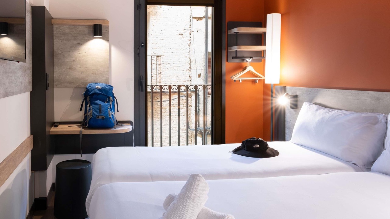 Photo of Bedroom in Logrono Historic Centre