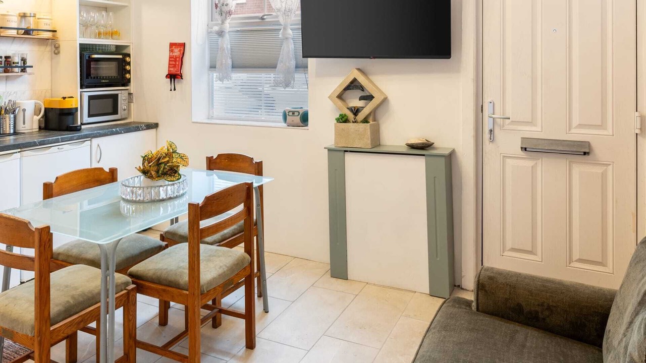 Photo of Others in Clayton