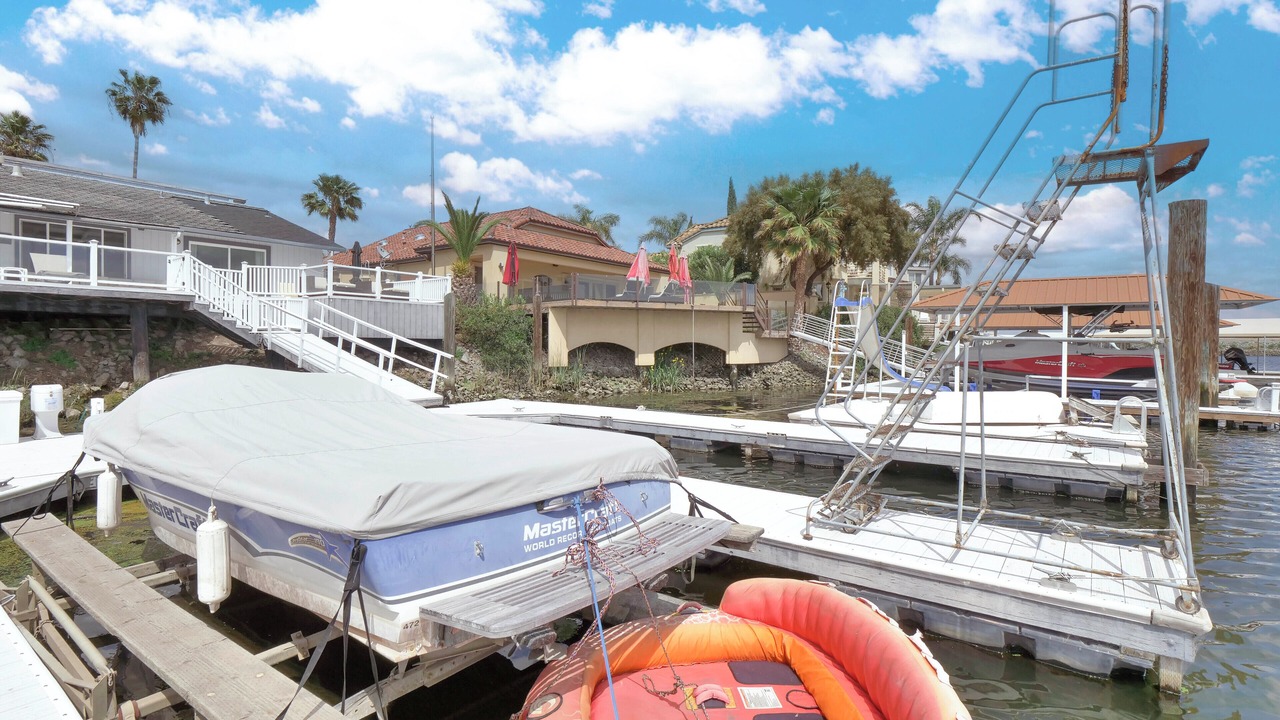 Photo of Others in Discovery Bay