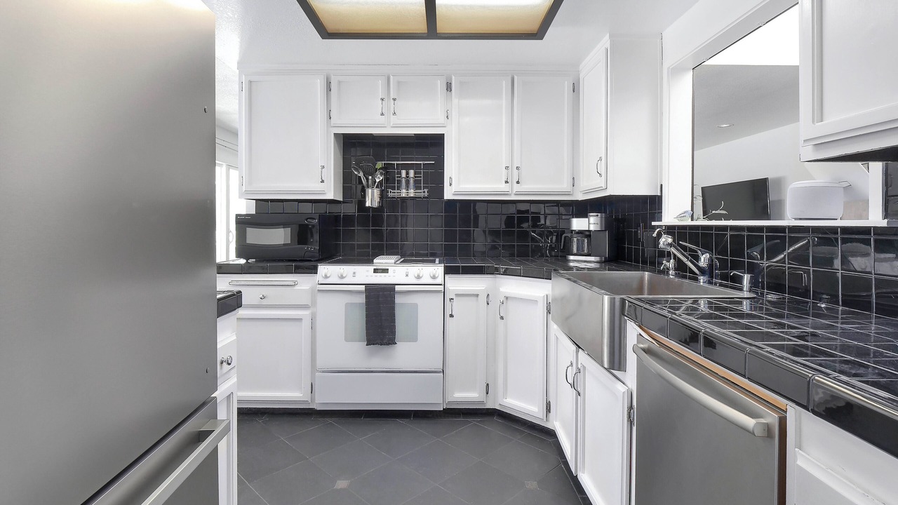 Photo of Kitchen in Discovery Bay