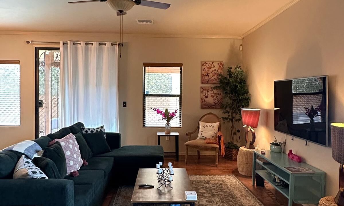 Photo of Livingroom in Limberlost