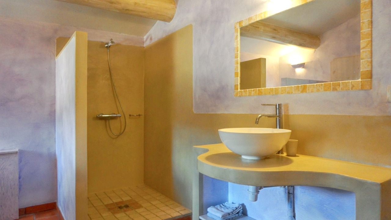 Photo of Bathroom in Simiane-la-Rotonde