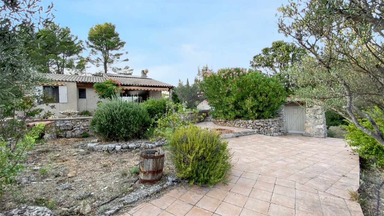 Photo of Outdoor in Entrecasteaux