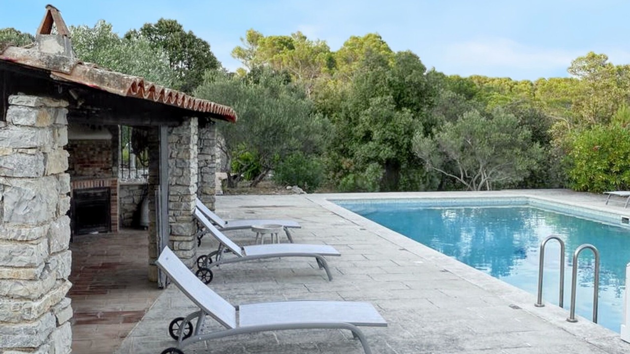 Photo of Outdoor in Entrecasteaux