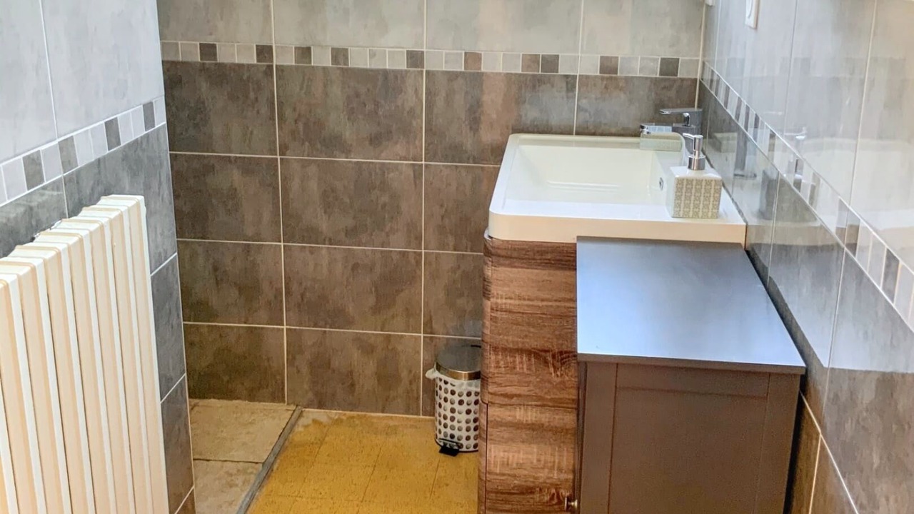 Photo of Bathroom in Saint-Laurent-La-Vernede