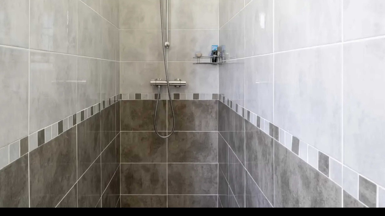 Photo of Bathroom in Saint-Laurent-La-Vernede