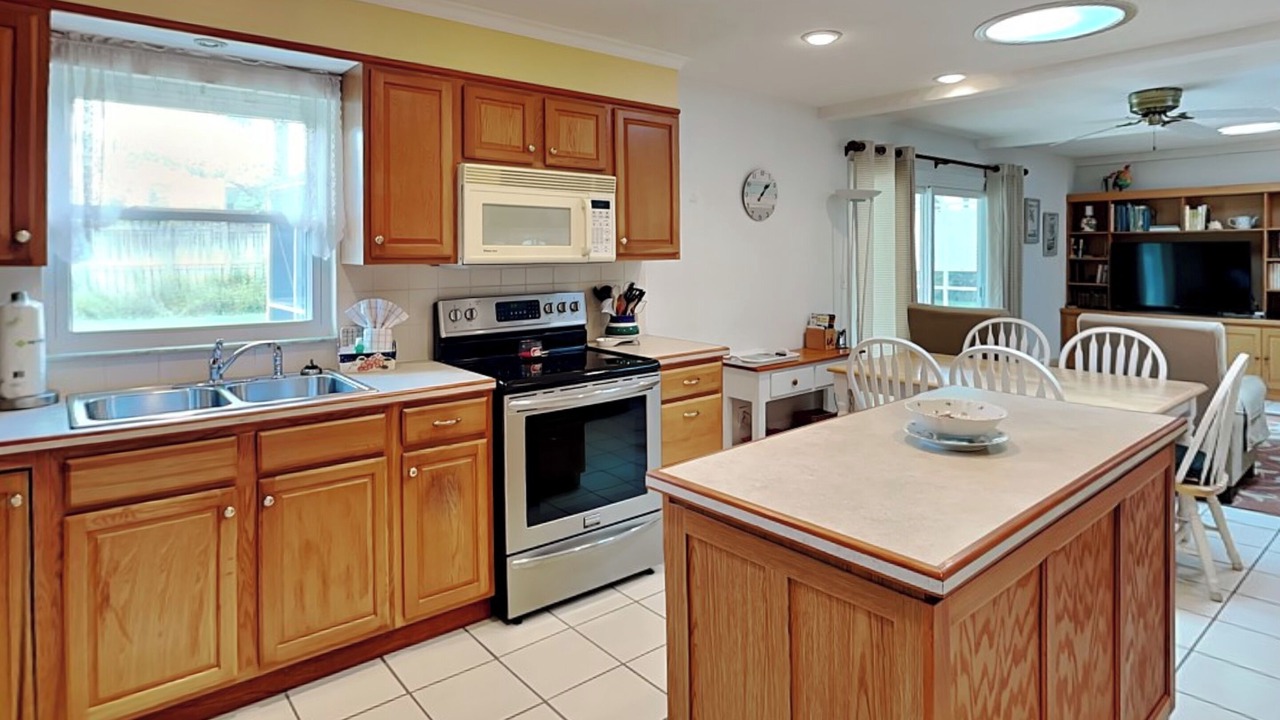 Photo of Kitchen in Ormond-by-the-Sea