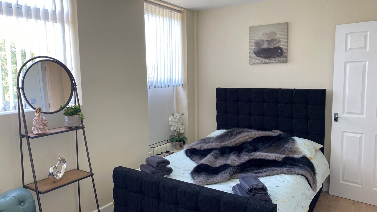 Photo of Others in Luton