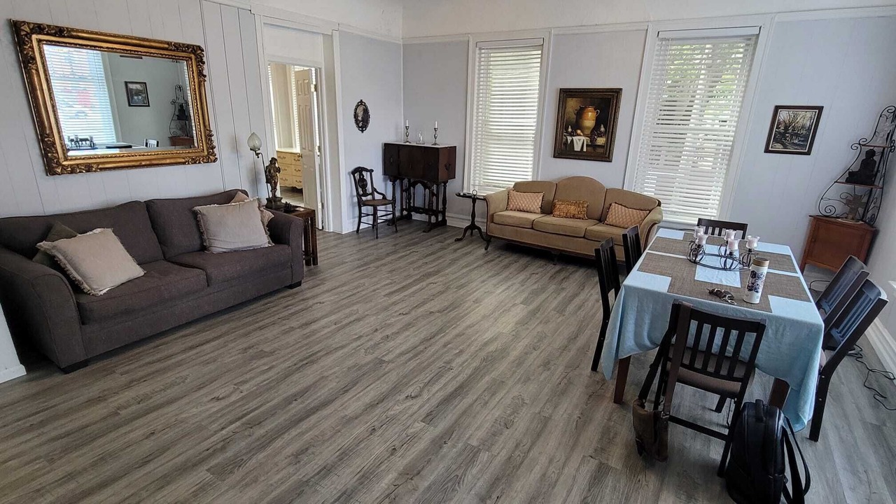 Photo of Livingroom in Rockford